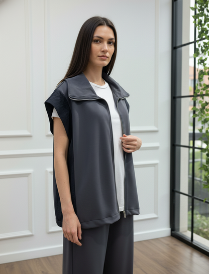 Omuzları Paraşüt Kumaş Detaylı Fermuarlı Takım