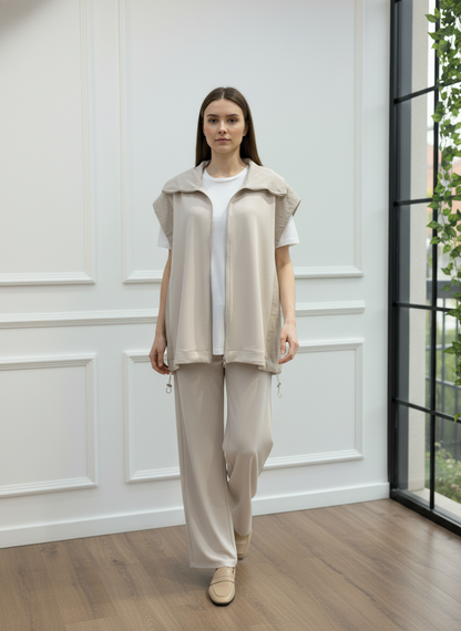 Omuzları Paraşüt Kumaş Detaylı Fermuarlı Takım