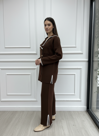 Gold Düğme Detaylı Yaka İşlemeli Triko İkili Takım