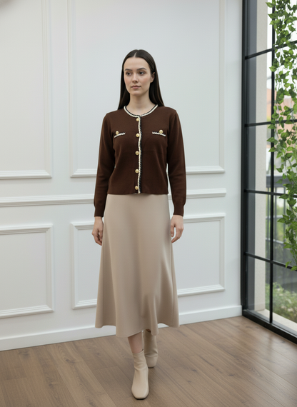 Gold Düğmeli ve İnci Şerit Detaylı Triko Hırka