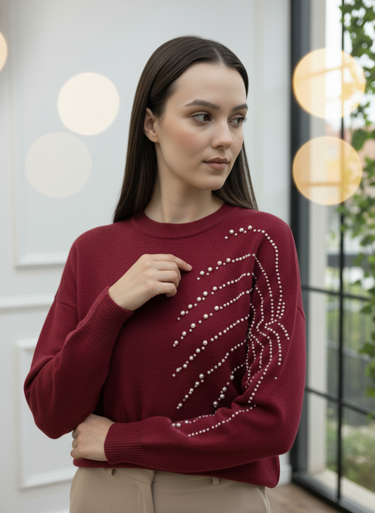 Omzu ve Kolu İnci İşlemeli Triko Kazak